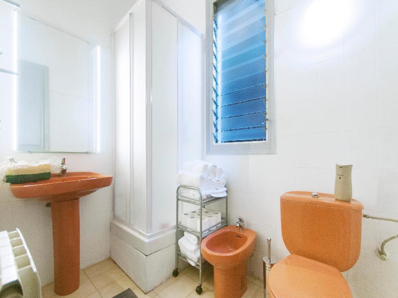 Barcelona 10 - Apartments Bagian luar foto