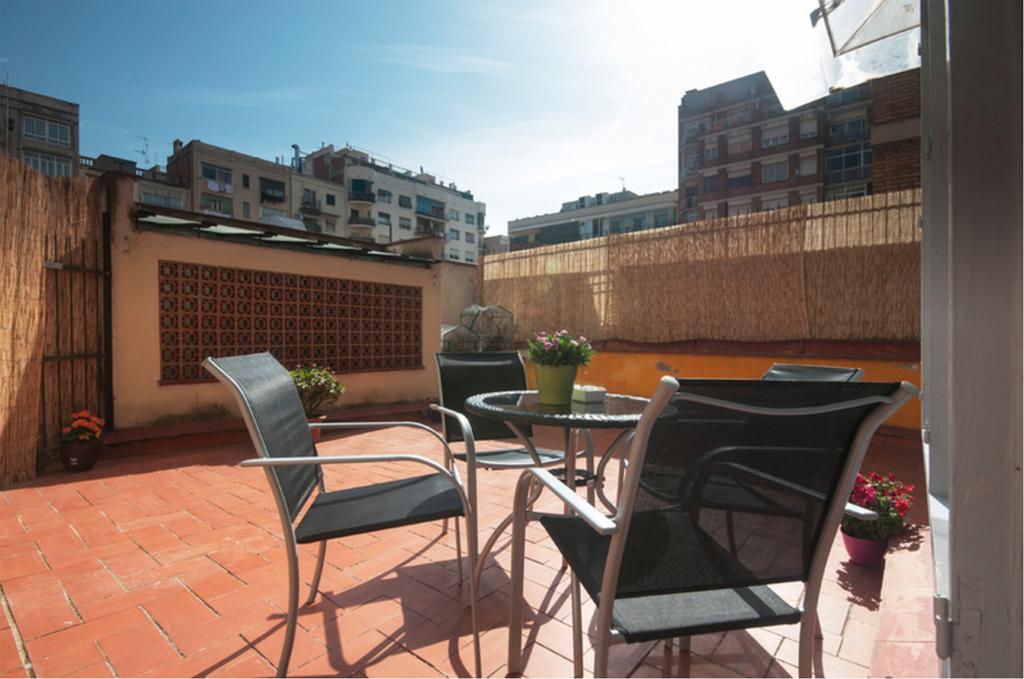 Barcelona 10 - Apartments Bagian luar foto